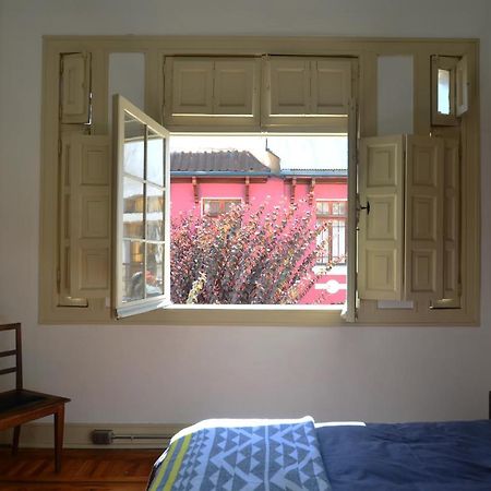 לינה וארוחת בוקר סנטיאגו Casa Lucrecia מראה חיצוני תמונה