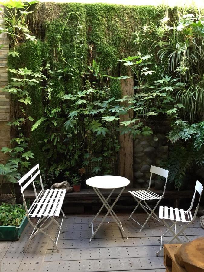 לינה וארוחת בוקר סנטיאגו Casa Lucrecia מראה חיצוני תמונה