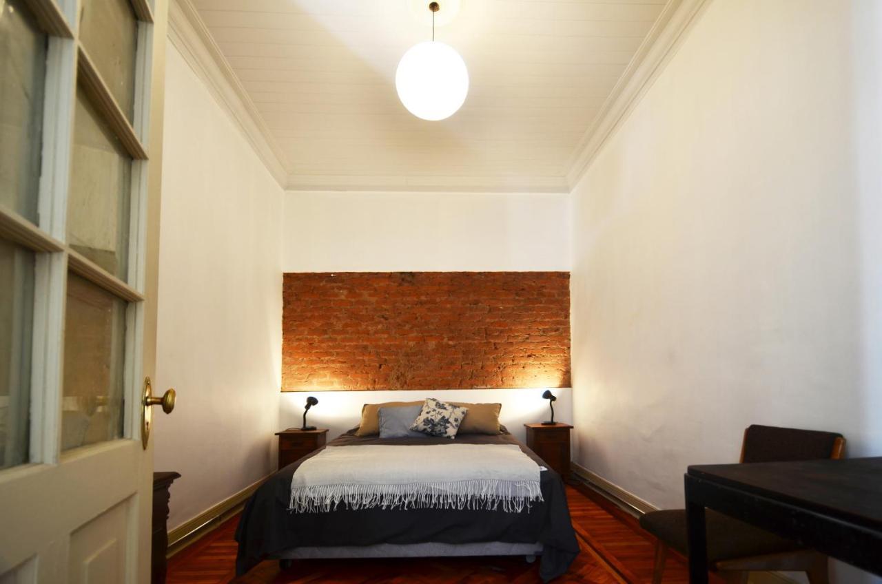 לינה וארוחת בוקר סנטיאגו Casa Lucrecia מראה חיצוני תמונה