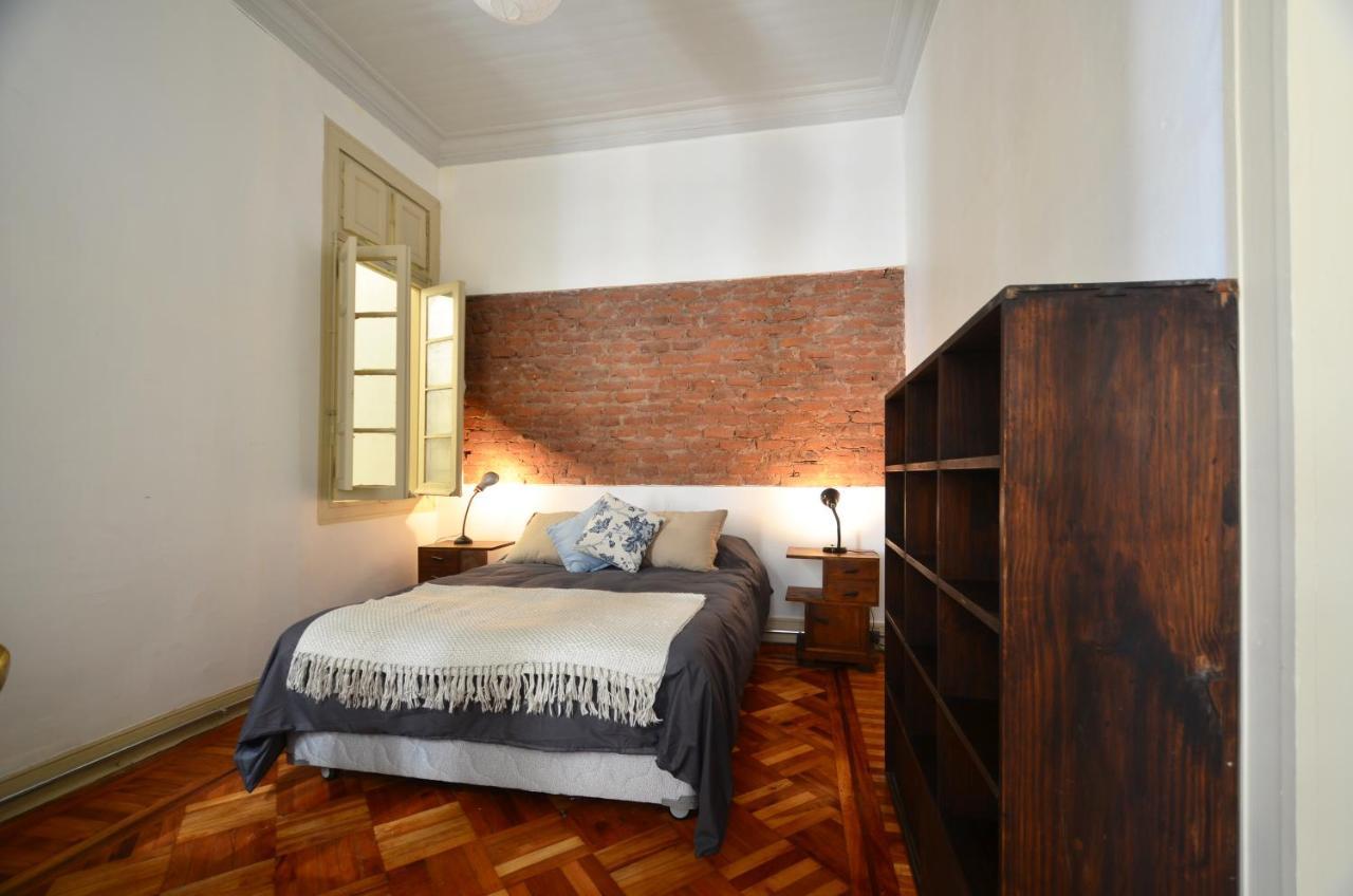 לינה וארוחת בוקר סנטיאגו Casa Lucrecia מראה חיצוני תמונה